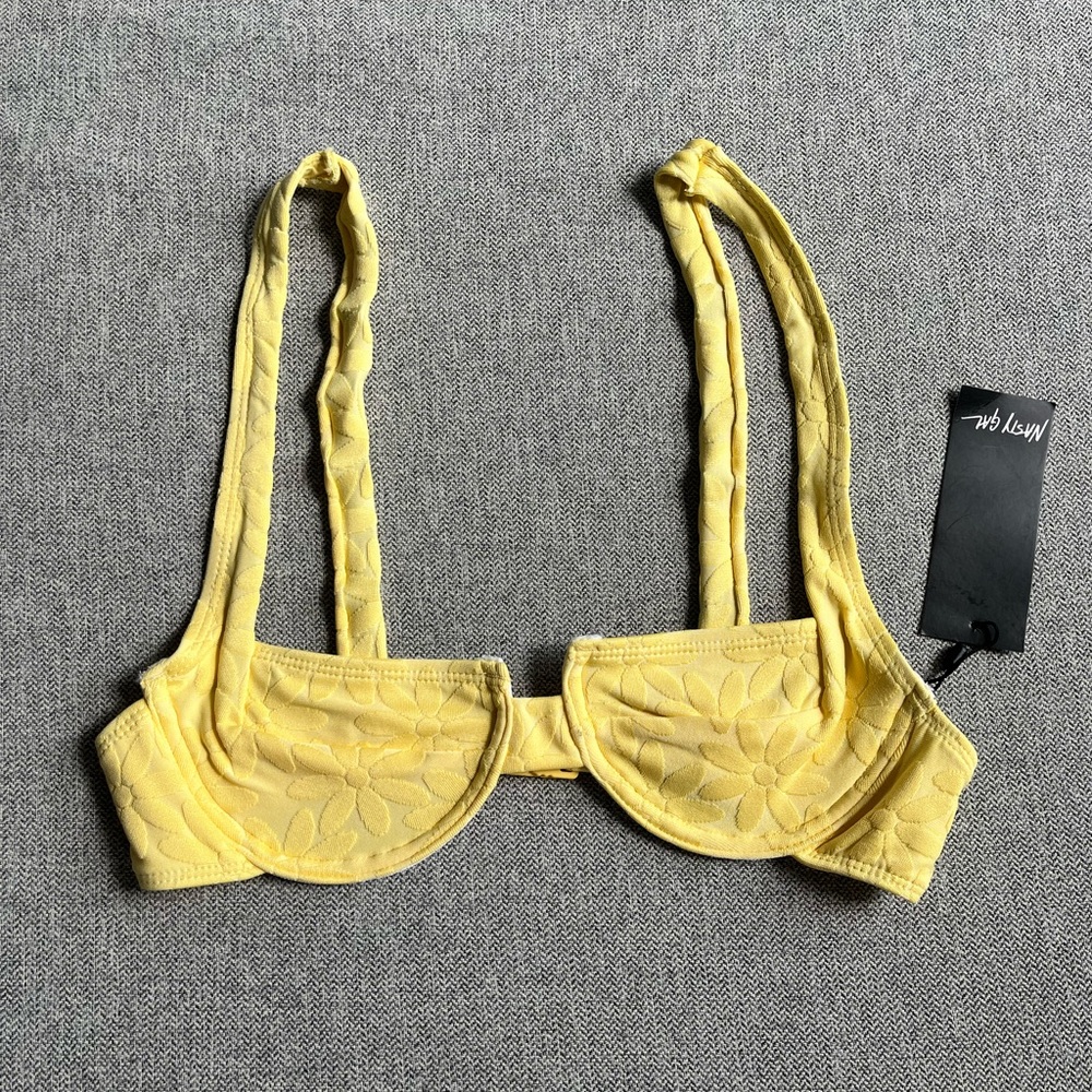 NWT Nasty Gal Yellow Textured Daisy Bikini Top Size XS/S/4